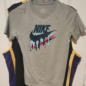 Nike Gray Short Sleeve Tee with Dripping Logo
